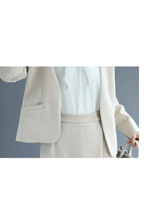 巻きデザイン風 脚の形を拾いにくい スカート