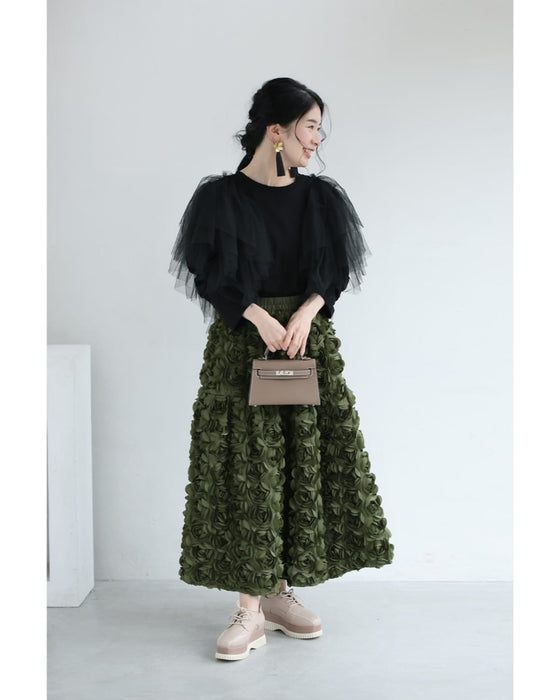 肩から広がるボリュームチュールのカットソートップス