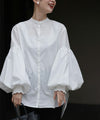 Double-layered and plump Lily Flower Poin