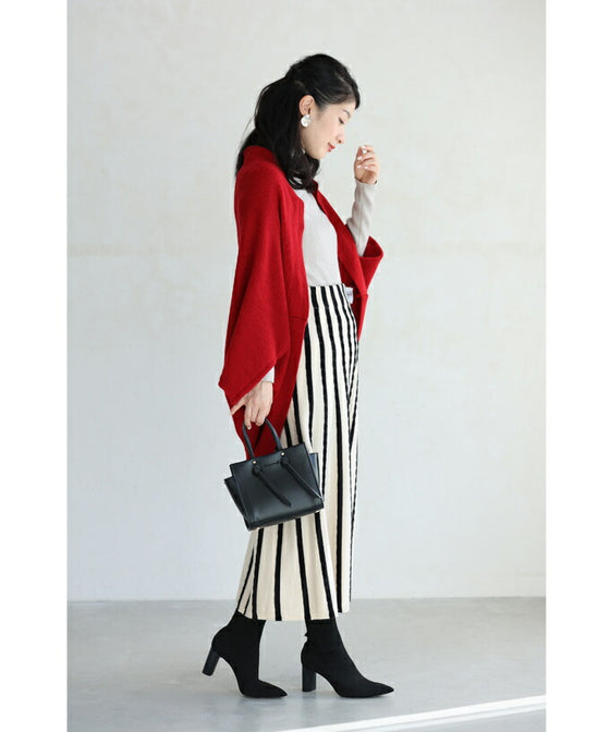 差し色レッドのボレロカーディガン