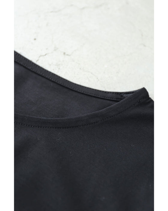 流れるアシンメトリーフリルラインのカットソートップス