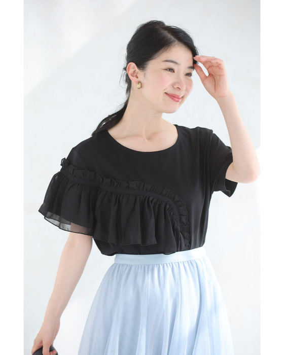 流れるアシンメトリーフリルラインのカットソートップス