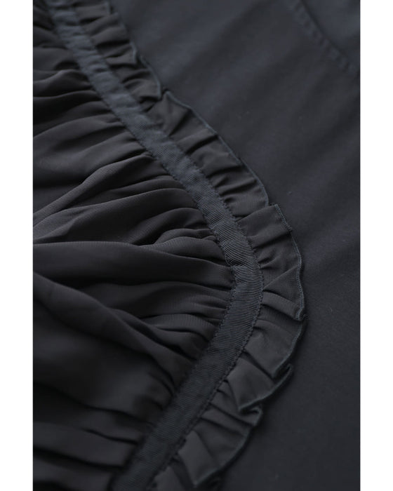 流れるアシンメトリーフリルラインのカットソートップス