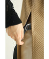 Long vest with side slits and a striking pattern