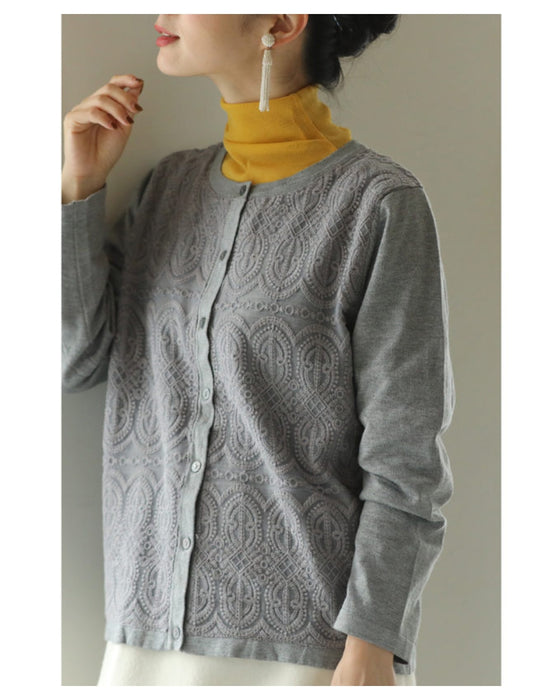 美しさ織りなす装飾刺繍のカーディガン