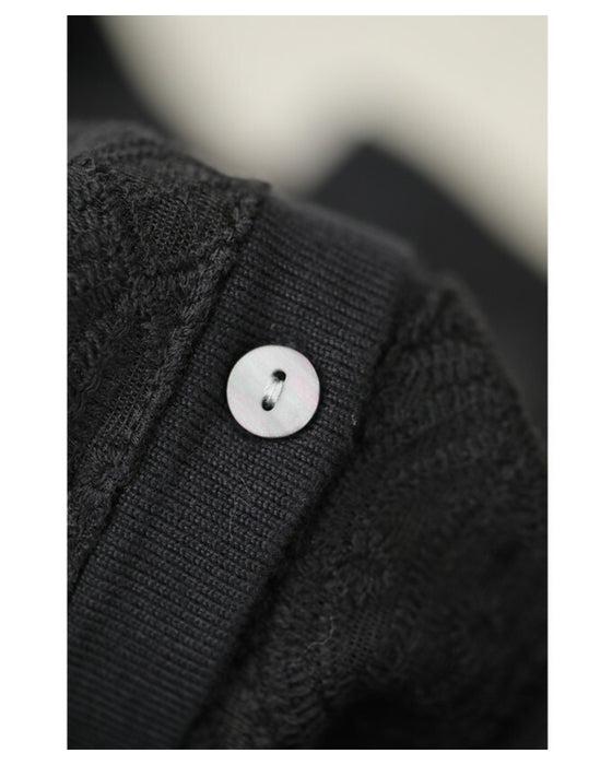 美しさ織りなす装飾刺繍のカーディガン