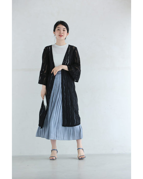 フレア袖の流れるレースラインロングカーディガン