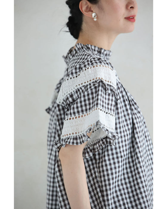 刺繍ラインのふんわり袖ギンガムチェックブラウストップス