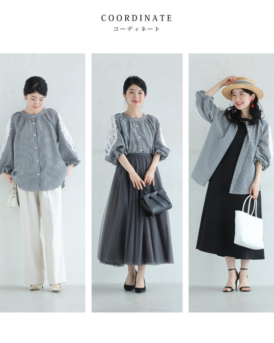 華やかなレース広がるポワン袖のギンガムチェックブラウストップス