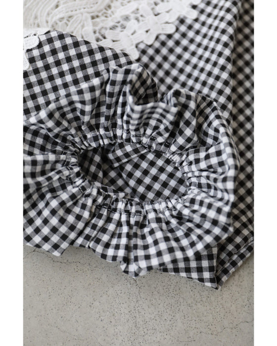 華やかなレース広がるポワン袖のギンガムチェックブラウストップス