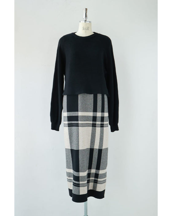 チェックワンピースとニットプルオーバーの2点セット【set】
