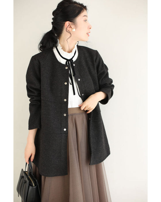 上質な肌触りのAラインシルエットライトコート