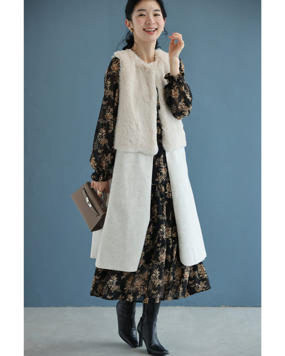 手触りふわふわファーのミルクティーカラーロングジレ