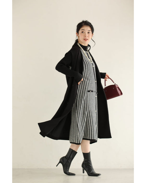 ライン上に艶めくパールの千鳥格子柄ニットミニワンピース