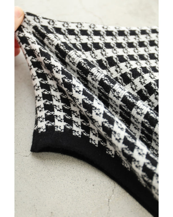 ライン上に艶めくパールの千鳥格子柄ニットミニワンピース