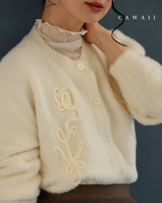 1輪の花モチーフ浮かぶ起毛もちもちニットカーディガン