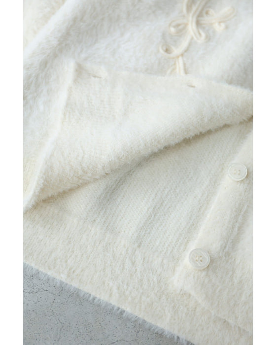 1輪の花モチーフ浮かぶ起毛もちもちニットカーディガン