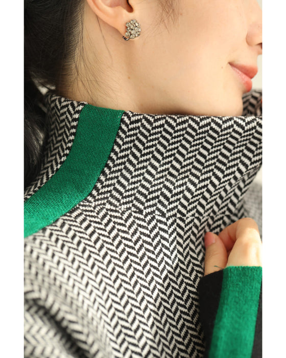 首元から流れる緑ラインのジグザグニットプルオーバートップス