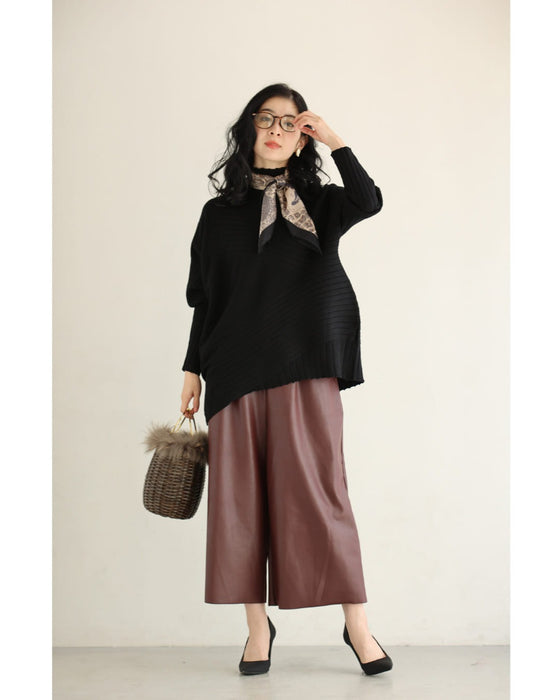 変形ラインのハイネックニットプルオーバートップス