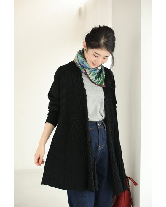Aラインに広がるスッキリシルエットロングカーディガン