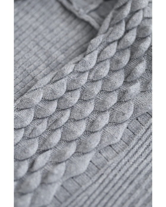 Aラインに広がるスッキリシルエットロングカーディガン