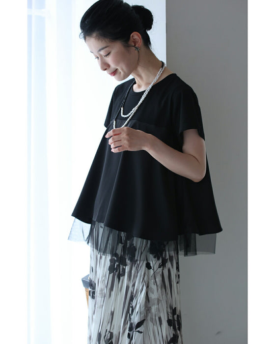 裾チラチュールのAラインTシャツトップス