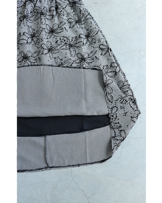 フロッキーの黒花画ロングスカート