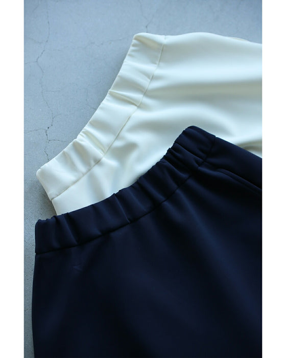 日常に馴染むエレガント。フレアラインミディアムスカート