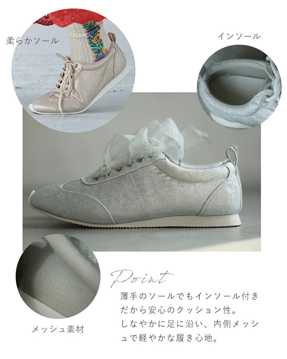 ミセスのトレンドスニーカー