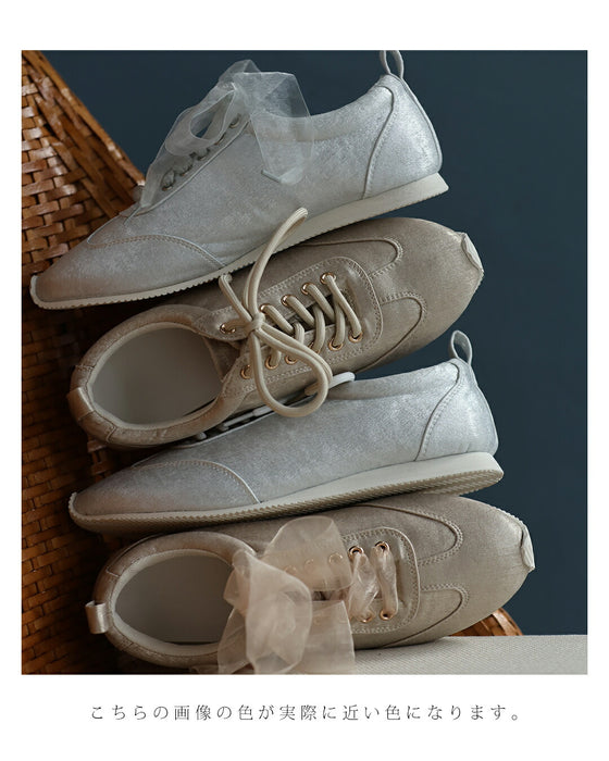 ミセスのトレンドスニーカー