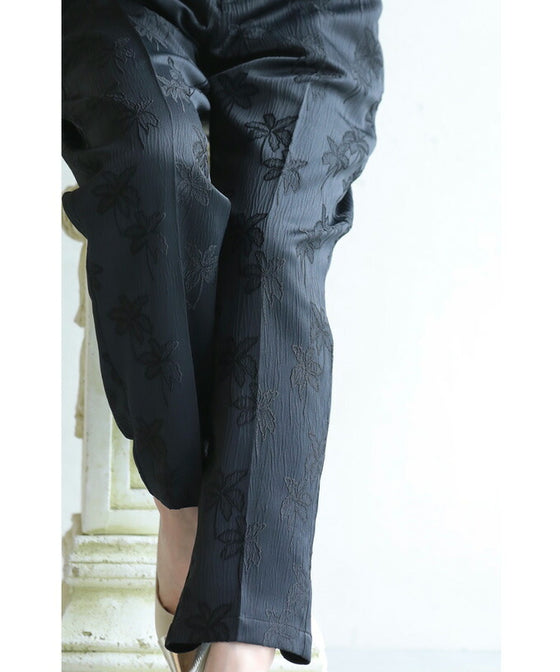 [Sale items cannot be returned or exchanged] Elegant floral jacquard center pleated pants