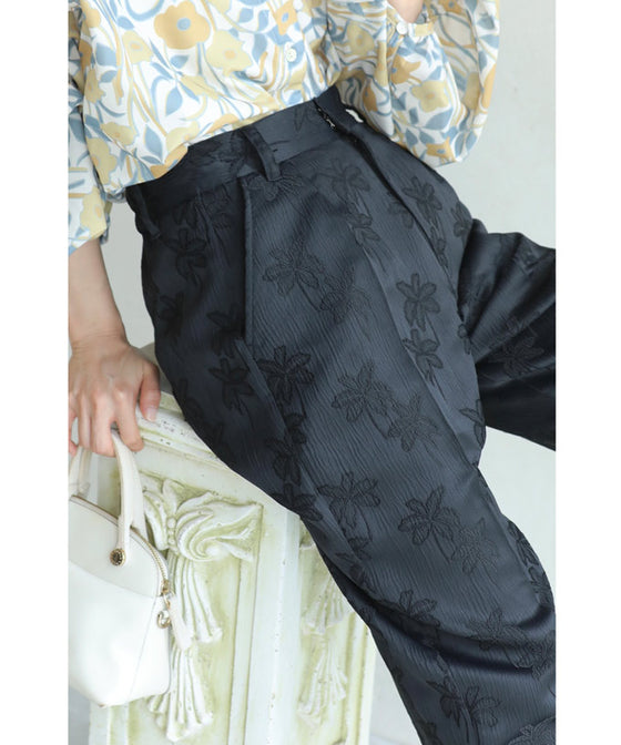 [Sale items cannot be returned or exchanged] Elegant floral jacquard center pleated pants