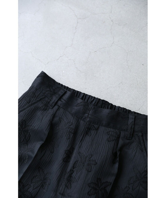 [Sale items cannot be returned or exchanged] Elegant floral jacquard center pleated pants