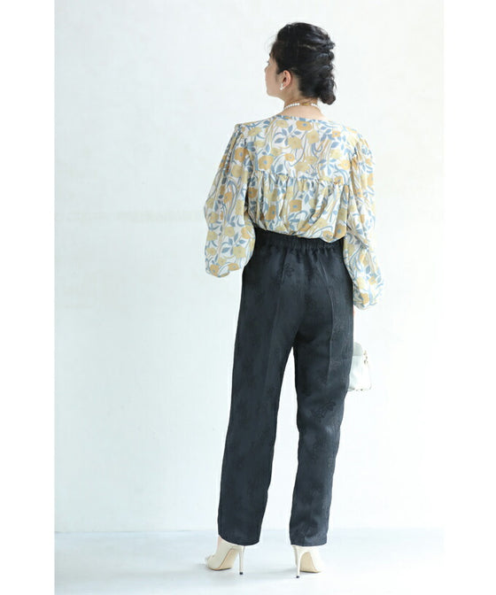 [Sale items cannot be returned or exchanged] Elegant floral jacquard center pleated pants