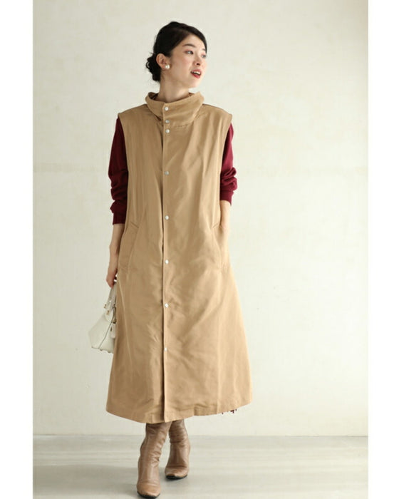 Long gilet vest with two-tone fabrics on front and back