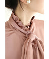 (With ribbon) A glossy blouse top that adds a touch of elegance