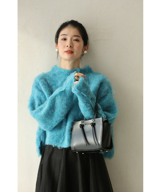 綿菓子のようにふわふわ。ショート丈ファープルオーバートップス