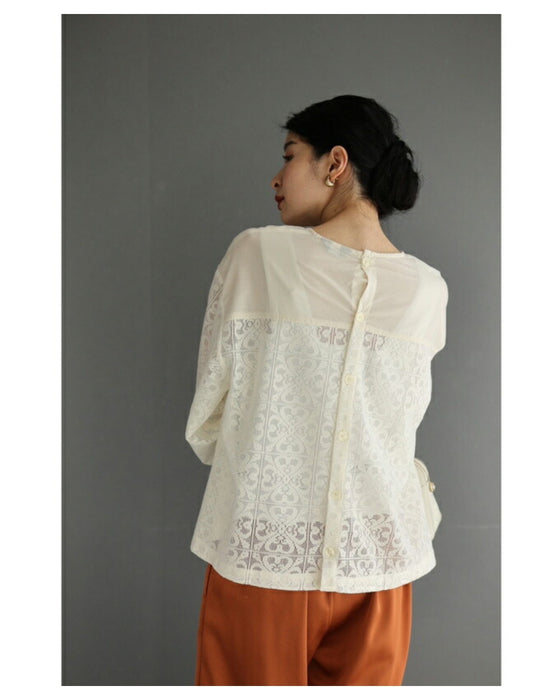 ステンドグラス柄ブロックレースのシアープルオーバートップス