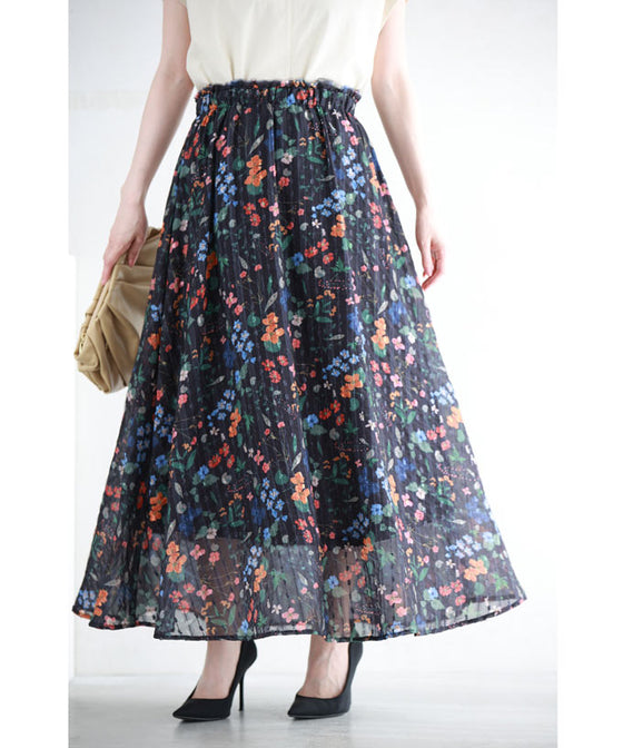 (ストラップ付き)ワンピースにもなる2way仕様。鮮やかな花柄ミディアムスカート