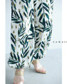 2-way design with a cinched hem. Wide pants with the feel of fireflies dancing on a summer night