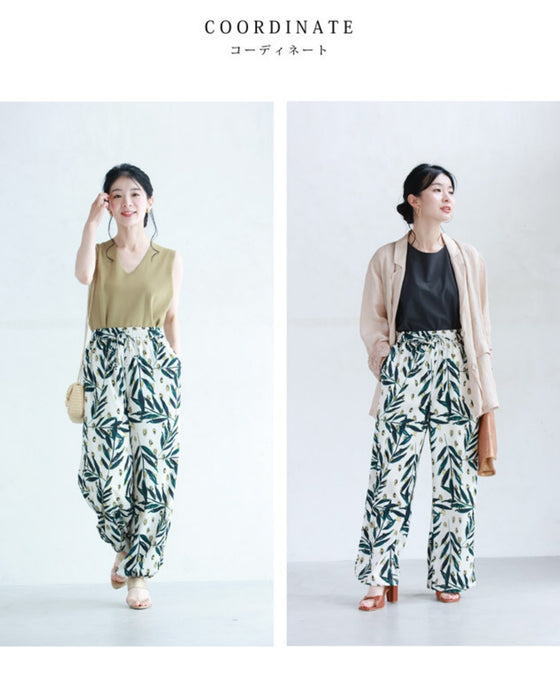 2-way design with a cinched hem. Wide pants with the feel of fireflies dancing on a summer night