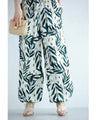 2-way design with a cinched hem. Wide pants with the feel of fireflies dancing on a summer night