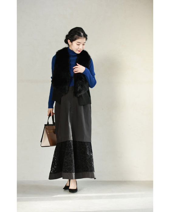 Mermaid-line long skirt with flared lace