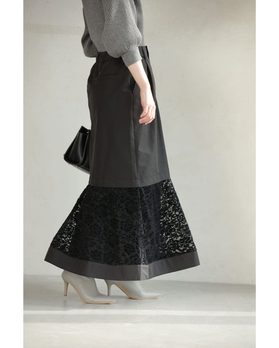 Mermaid-line long skirt with flared lace