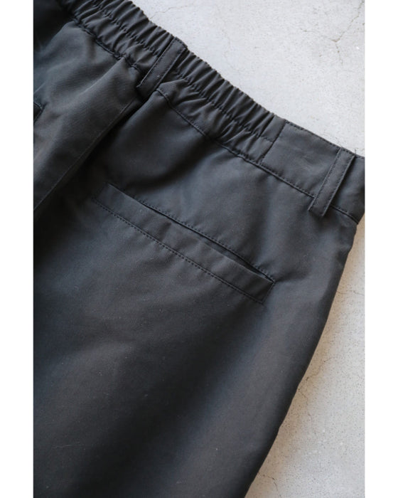 Mermaid-line long skirt with flared lace