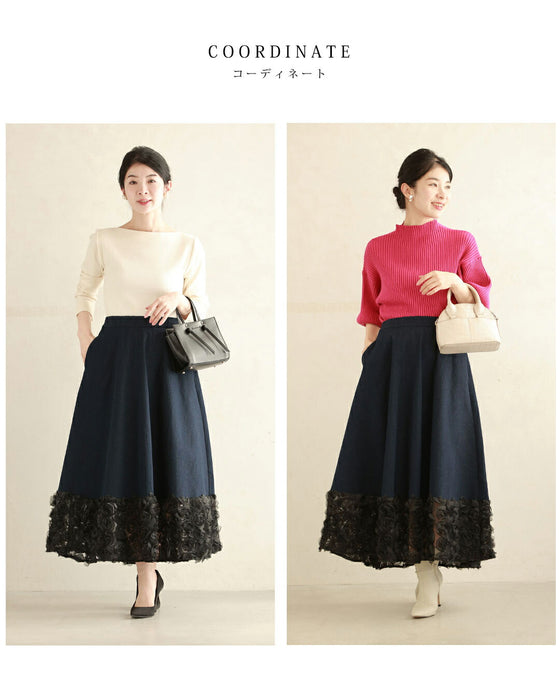 裾で広がる黒薔薇のデニム調ミディアムスカート