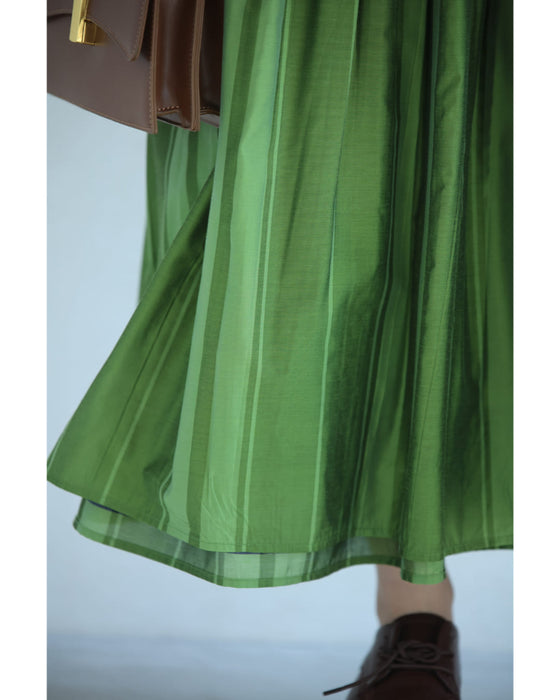 印象変わるチェックとストライプのリバーシブルミディアムスカート