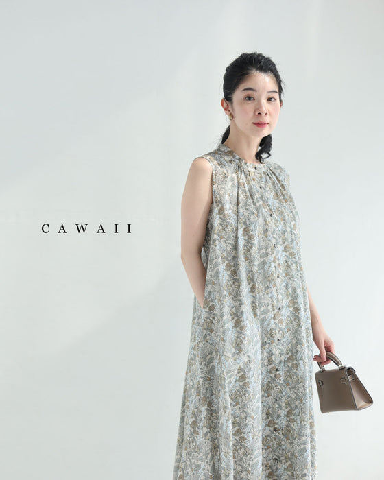 首元タックの淡いボタニカル柄ロングワンピース
