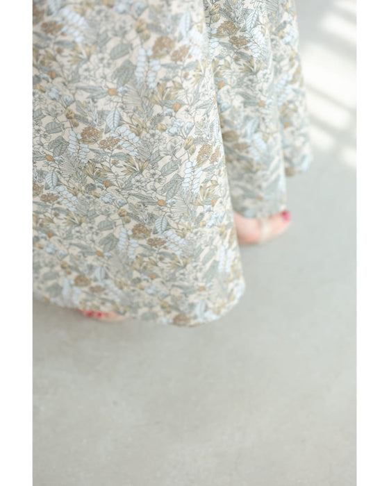 首元タックの淡いボタニカル柄ロングワンピース