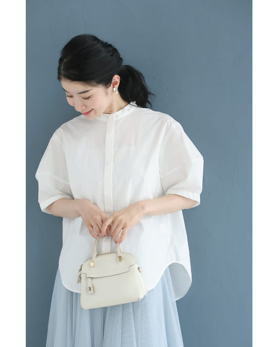 首周り囲むパールネックシャツトップス